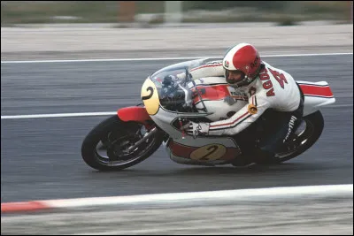 Le premier titre mondial de Giacomo Agostini en cat&eacute;gorie 500 cm&sup3; a &eacute;t&eacute; remport&eacute; en 1966.