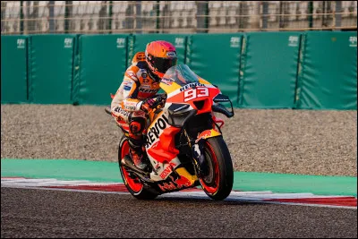 Marc M&aacute;rquez a remport&eacute; le championnat MotoGP 2013 avec plus de 300 points.
