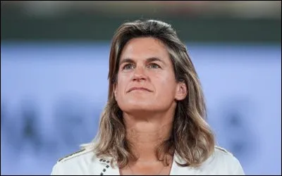 Qui est ''Am&eacute;lie Mauresmo'' ?