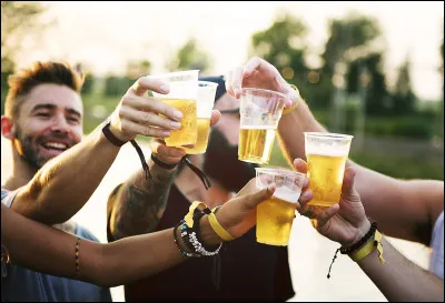 What ________ he usually ________ (do) at the weekend ?