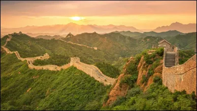 Quelle ville abrite le palais imp&eacute;rial de la Cit&eacute; interdite et sert de capitale &agrave; la Chine ?