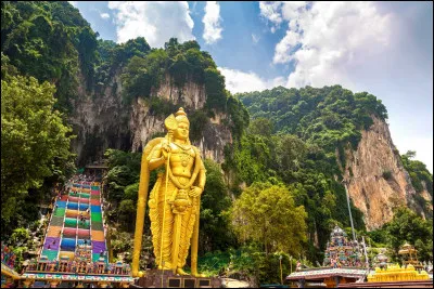 Quelle est la capitale de la Malaisie, facilement reconnaissable gr&acirc;ce aux gigantesques tours jumelles Petronas ?