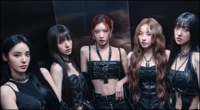 Quel groupe est compos&eacute; de cinq anciennes membres de LOONA ?