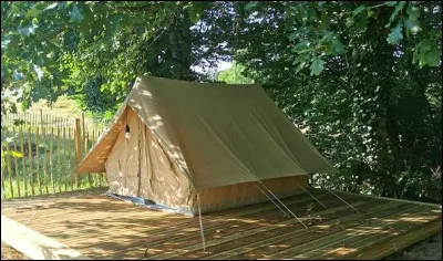 Quel &eacute;picier oriente sa production de toiles vers le secteur du camping ?