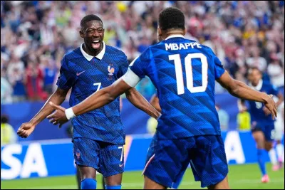 Contre quelle &eacute;quipe les Bleus ont-ils jou&eacute; et remport&eacute; le match d&rsquo;ouverture ?