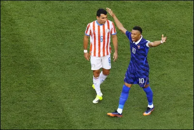 Pourquoi le match France-Paraguay &eacute;tait-il tr&egrave;s tendu ?