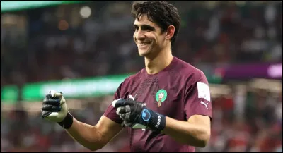 Qui est ce portier marocain qui a stopp&eacute; le penalty de Mbapp&eacute; en quart de final remport&eacute; par la France ?