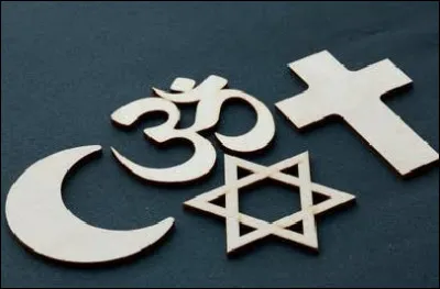 Originellement, les catholiques, musulmans, juifs et bouddhistes...