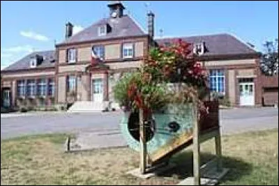 Village Isarien, Salency se situe en r&eacute;gion ...