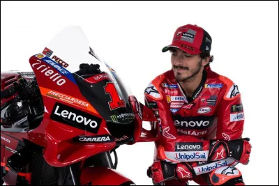 Bagnaia est devenu le premier pilote depuis Mick Doohan &agrave; conserver le num&eacute;ro 1 apr&egrave;s avoir d&eacute;fendu son titre MotoGP.