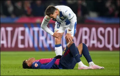 Quelle blessure &eacute;loigne Yamal des terrains pendant plusieurs mois ?
