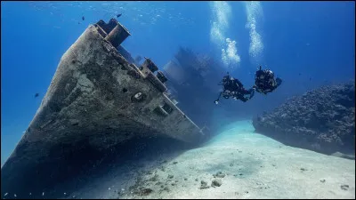 &Agrave; quelle profondeur repose aujourd'hui l'&eacute;pave du Titanic au fond de l'oc&eacute;an ?