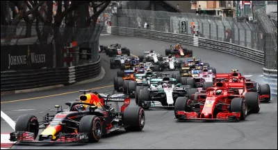 Daniel Ricciardo a remport&eacute; le Grand Prix de Monaco 2018 depuis la pole position.
