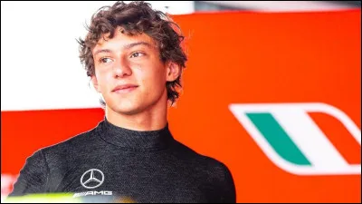 Kimi Antonelli a remport&eacute; son premier Grand Prix de F1 en 2026 avant d'avoir 20 ans.