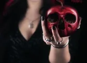 Quiz Les chansons de l'album ''Blood Red Bouquet'' de Scarlet Dorn