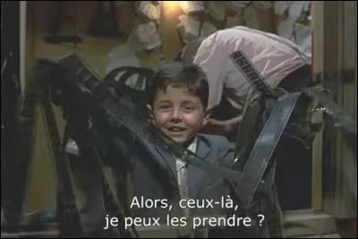 Quel est le titre de ce film o&ugrave; le jeune assistant projectionniste r&eacute;cup&egrave;re tous les rushs ?