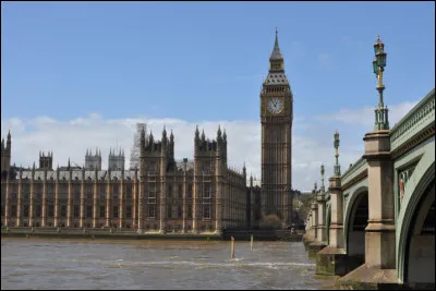 ''Big Ben'' est la tour horloge du palais de...