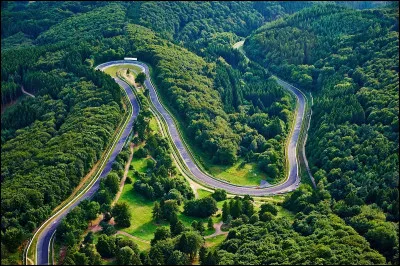 Le N&uuml;rburgring Nordschleife a accueilli plusieurs Grands Prix d'Allemagne comptant pour le championnat du monde de F1.