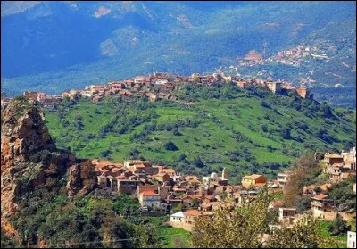 La Kabylie est une r&eacute;gion situ&eacute;e dans les montagnes de l'Atlas sur le territoire...