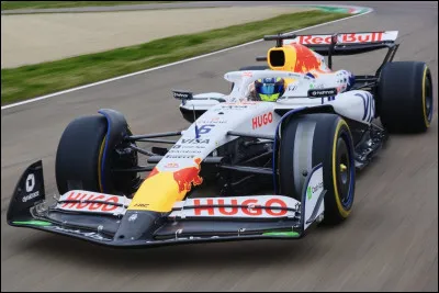 De 2022 &agrave; 2025, les F1 ont utilis&eacute; des pneus de 18 pouces.