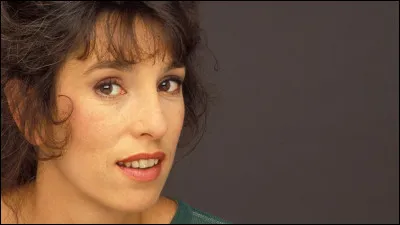 Qui est une actrice et sc&eacute;nariste fran&ccedil;aise embl&eacute;matique, principalement connue pour les films "Le P&egrave;re No&euml;l est une ordure", "Le Grand Chemin" et "P&eacute;ril en la demeure" ?