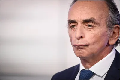 D'abord c&eacute;l&egrave;bre comme chroniqueur TV et &eacute;ditorialiste, il a fortement attir&eacute; l'attention des m&eacute;dias en se portant candidat &agrave; l'&eacute;lection pr&eacute;sidentielle fran&ccedil;aise de 2022. Qui est cet homme politique d'extr&ecirc;me droite ?