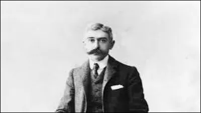 Pierre de Coubertin est le p&egrave;re des Jeux olympiques modernes.