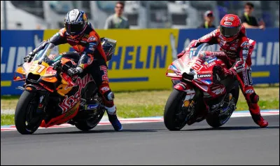 En 2026, un constructeur MotoGP peut utiliser jusqu&rsquo;&agrave; sept moteurs par pilote et par saison dans les conditions r&eacute;glementaires normales.