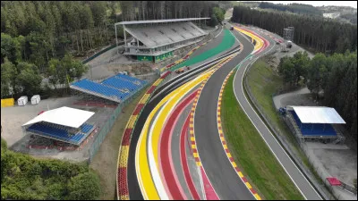 Le Grand Prix de Belgique 2021 a attribu&eacute; des points complets malgr&eacute; l&rsquo;arr&ecirc;t de la course apr&egrave;s quelques tours derri&egrave;re la voiture de s&eacute;curit&eacute;.