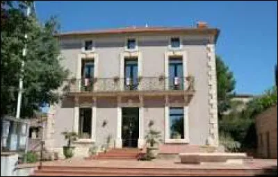 Je vous propose de commencer cette nouvelle balade &agrave; Abeilhan. Commune de l'aire d'attraction Biterroise, elle se situe dans l'ancienne r&eacute;gion ...