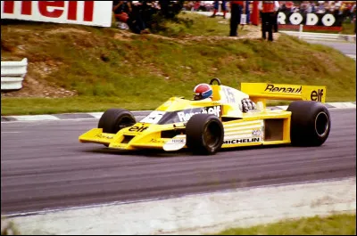 Le moteur turbo Renault a effectu&eacute; ses d&eacute;buts en championnat du monde de F1 en 1977.