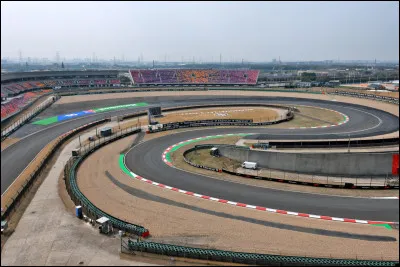 Le Grand Prix de Chine a int&eacute;gr&eacute; le calendrier mondial de la F1 pour la premi&egrave;re fois en 2004.