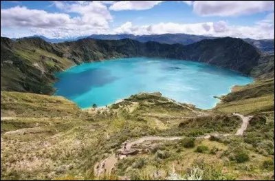 Dans quel pays trouve-t-on le volcan appel&eacute; Quilotoa ?