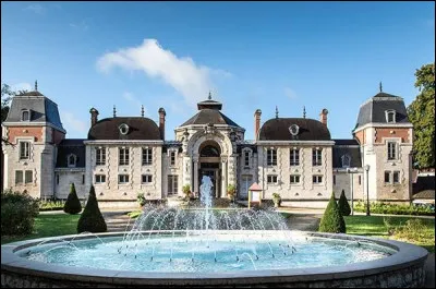 Quelle ville se situe dans le Jura ?