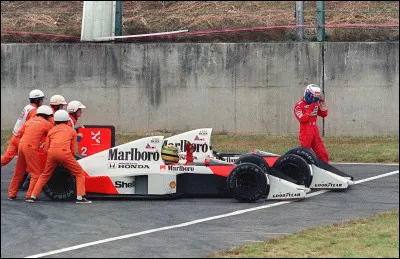 Le Grand Prix du Japon 1989 a &eacute;t&eacute; marqu&eacute; par une collision entre Alain Prost et Ayrton Senna.