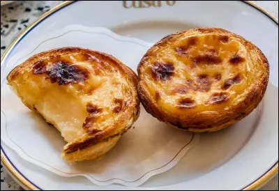 Quelle p&acirc;tisserie portugaise est particuli&egrave;rement associ&eacute;e &agrave; Lisbonne et au quartier de Bel&eacute;m ?
