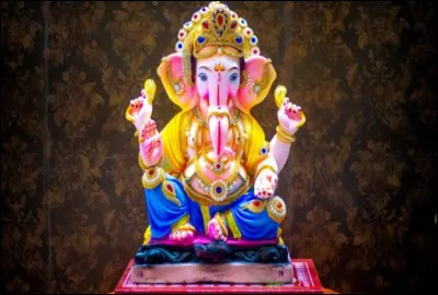 Pour quelle vertu majeure Ganesh est-il principalement invoqu&eacute; au d&eacute;but de chaque entreprise ?