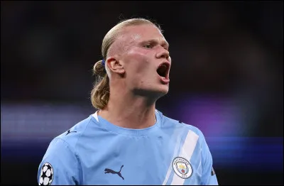Quel joueur l&eacute;gendaire norv&eacute;gien Haaland a-t-il officiellement d&eacute;pass&eacute; pour devenir le meilleur Buteur de l'histoire de la s&eacute;lection de Norv&egrave;ge ?