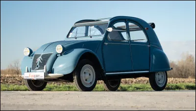 Quel mot n'emploie-t-on pas pour d&eacute;signer famili&egrave;rement la ''Citro&euml;n 2CV'' ?