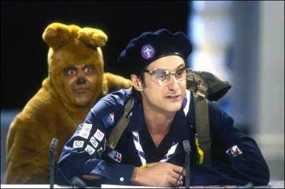 Qui est ce personnage incarn par Antoine De Caunes ?