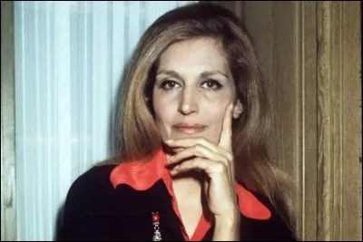 Quelle chanson fut le premier succ&egrave;s de l'inoubliable Dalida ?