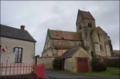 Aujourd'hui, nous d&eacute;marrons notre balade dans le Grand-Est, &agrave; Aougny. Village de l'aire d'attraction R&eacute;moise, il se situe dans le d&eacute;partement ...