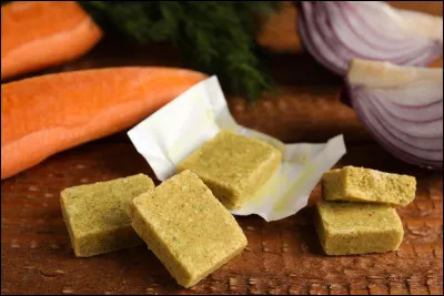 Quel suisse a invent&eacute; le c&eacute;l&egrave;bre bouillon cube en 1908 pour aider les familles modestes &agrave; cuisiner ?