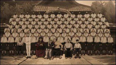 Quelle relation familiale unit Maki et Jinichi, membres du clan Zen'in ?