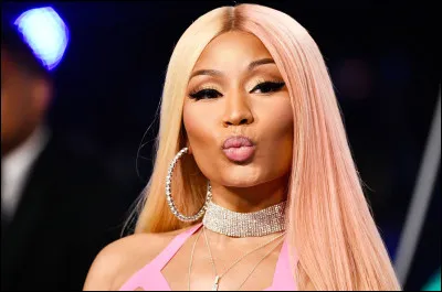 N - Rappeuse, dont les titres c&eacute;l&egrave;bres sont "Super Bass", "Starship" et "Roman's Revenge". C'est...