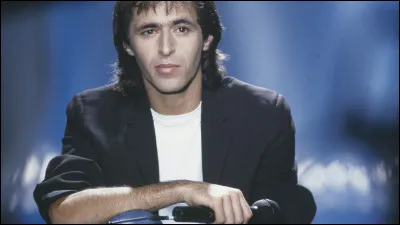 "Quand la musique est bonne", "Envole-moi" ou encore "Je te donne" font partie du r&eacute;pertoire de ce chanteur fran&ccedil;ais. Qui est-ce ?