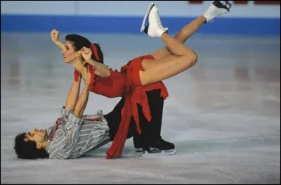 Paul et Isabelle Duchesnay devinrent champions du monde en patinage artistique en 1991, avant de glaner l'argent olympique &agrave; Albertville en 1995.