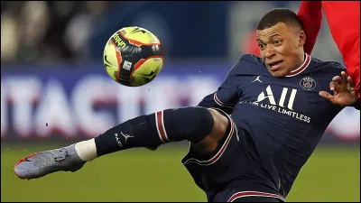 Dans quel grand club europ&eacute;en Kylian Mbapp&eacute; n'a-t-il jamais jou&eacute; ?