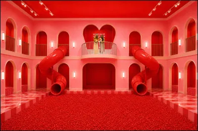 Le Museum of Ice Cream, espace immersif et interactif enti&egrave;rement consacr&eacute; &agrave; l&rsquo;univers de la cr&egrave;me glac&eacute;e, est situ&eacute; &agrave; New York. Dans quelle mouvance mus&eacute;ale assez r&eacute;cente s&rsquo;inscrit-il ?