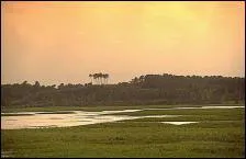 En 2007, combien d'habitants comptaient les Landes ?